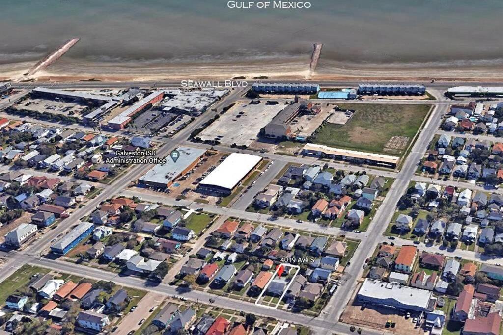 Galveston Escapes - Walk To Beach And Restaurants ภายนอก รูปภาพ